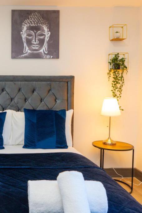 Heathrow Guest House - Oakway Feltham Ngoại thất bức ảnh